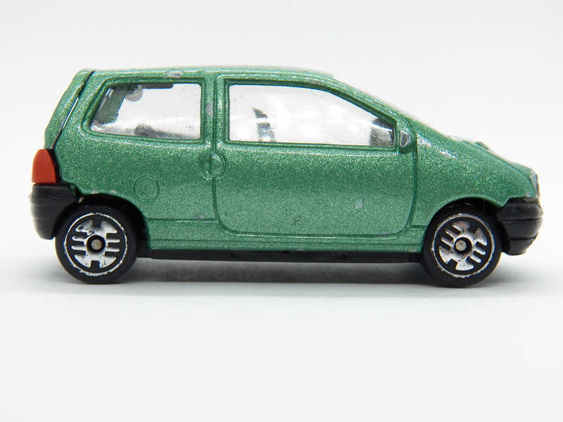 Illustration for article titled French Friday- Guisval Renault Twingo